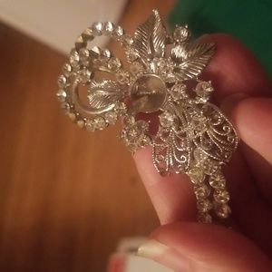 Exquisite Rhinestone Brooch (some missing stones)
